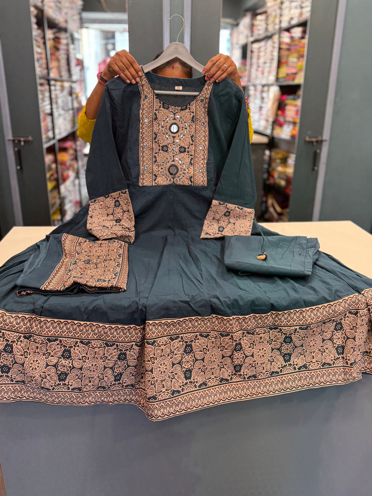 Anarkali b beautiful dress😍✌🏻