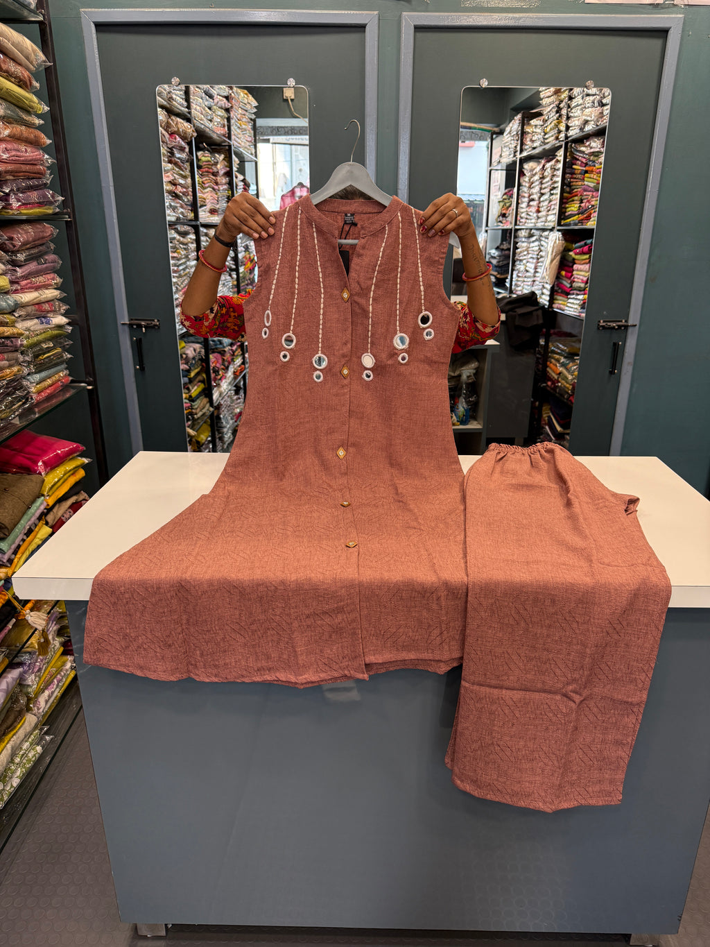 Designer 2 pic imp fabric 😍
