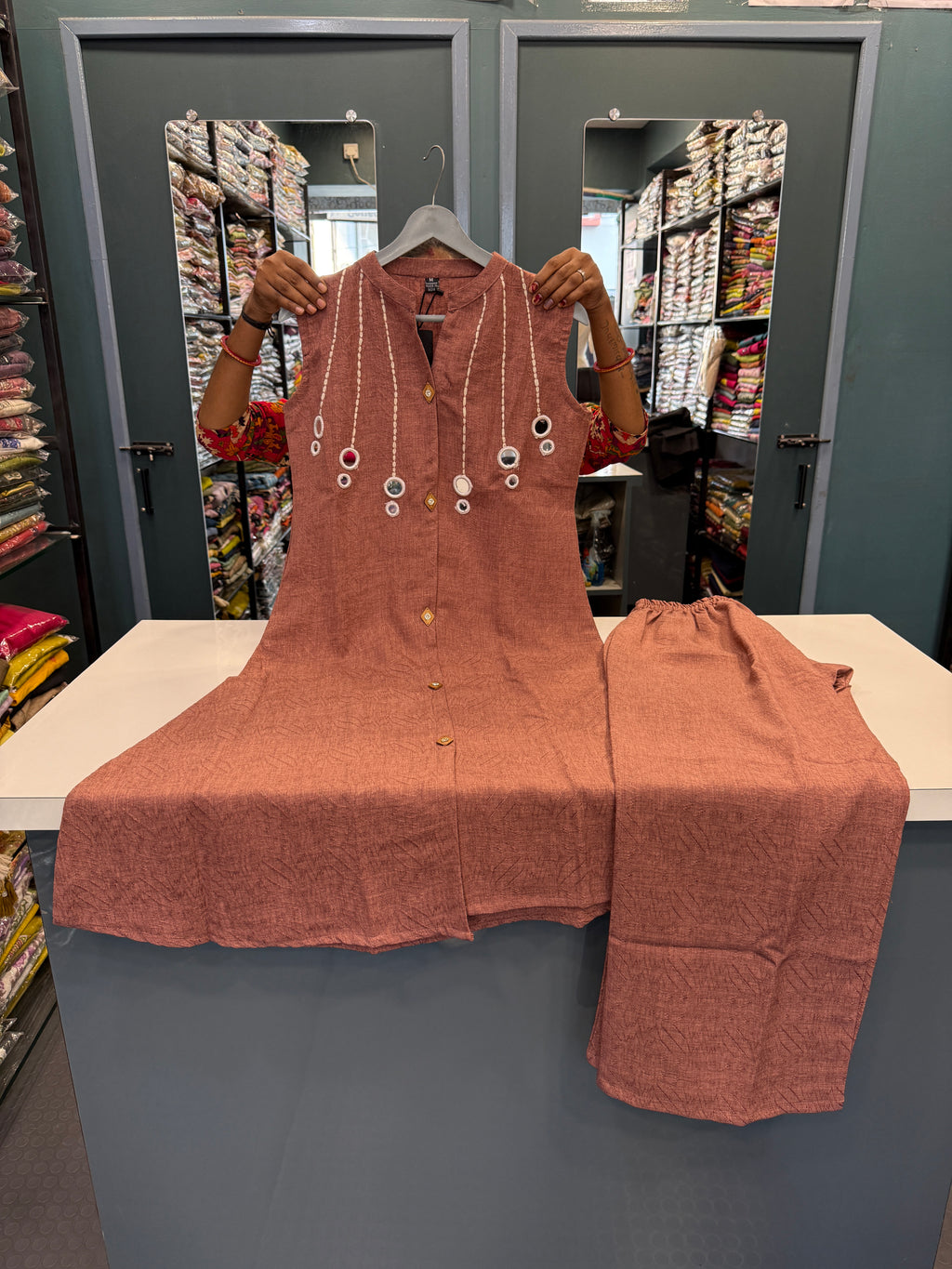 Designer 2 pic imp fabric 😍