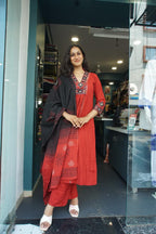 Red Colour Gamthi Work